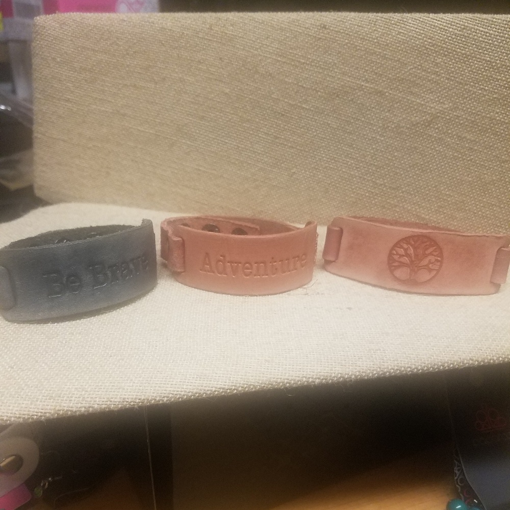 18 piece lot of paparazzi jewelry